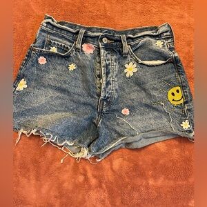 Old Navy Sky-Hi A-Line Embroidered Shorts